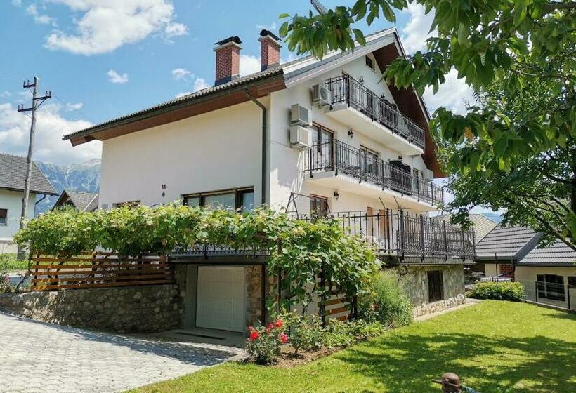 آپارتمان 2 خوابه با بالکن, Apartments & Rooms Aleksandra