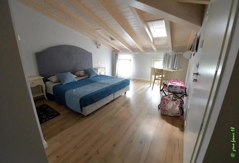 سوییت لوکس, Spagnoi Rooms