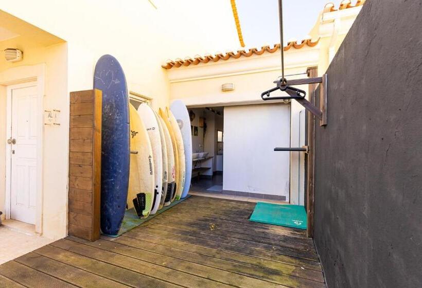 Номер Стандарт, Pineapple Surf House