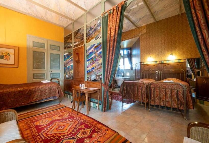 Трехместный Номер Комфорт, Château De Mauriac