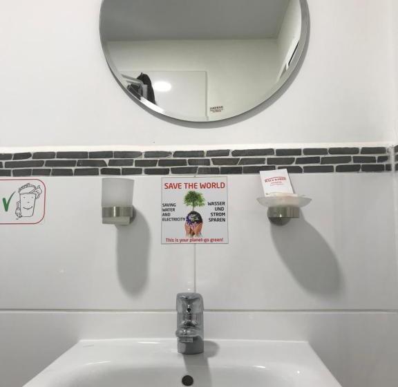 اتاق استاندارد یک نفره, Pension Haus Baron 2 Friedrichsfeld