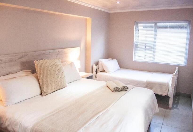 Семейный Номер, Kelzane Self Catering