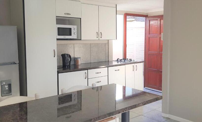 Family Suite, Kelzane Self Catering