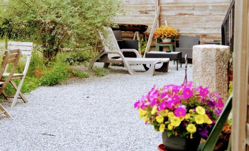 آپارتمان 1 خوابه با تراس, Chambres Du Petit Bonheur