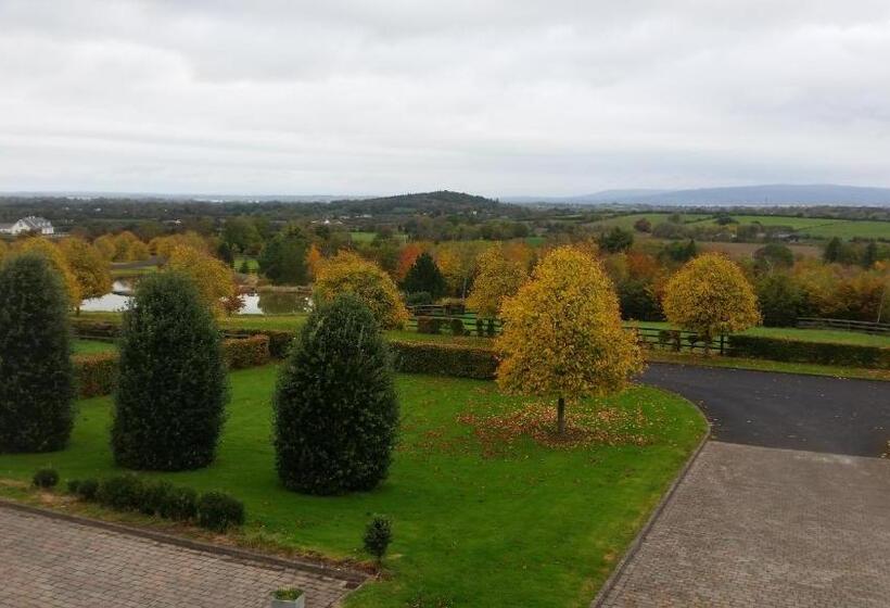 اتاق لوکس با بالکن, Hazelwood Country House
