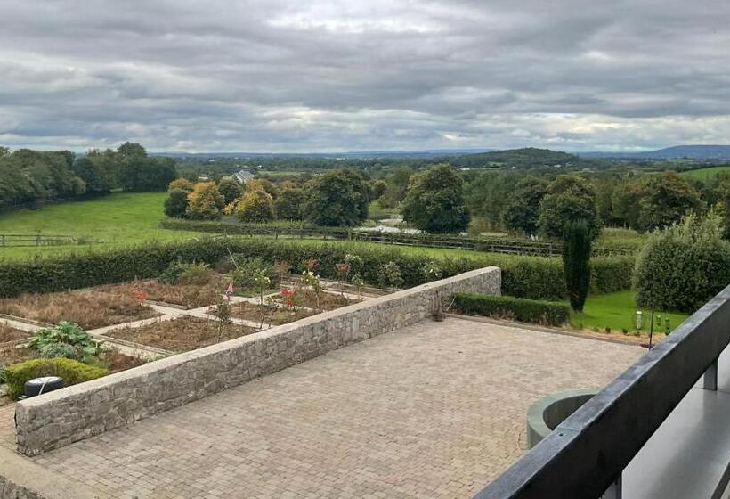 اتاق استاندارد با بالکن, Hazelwood Country House