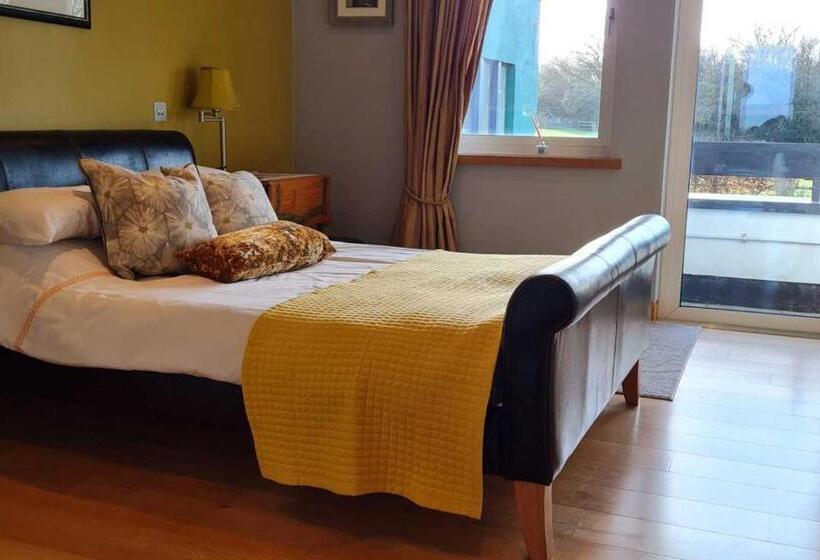 اتاق استاندارد با بالکن, Hazelwood Country House