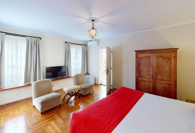 سوییت با چشم‌انداز باغ, Bens L Hôtel Palermo