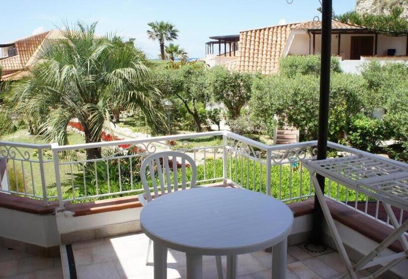 Номер Стандарт Вид на Сад, Le Roccette Mare Beach Hotel & Restaurant