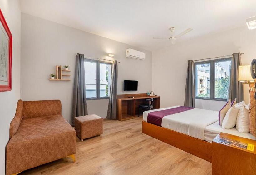 Quarto Estandar Cama King, Monday Hotels Hitec City