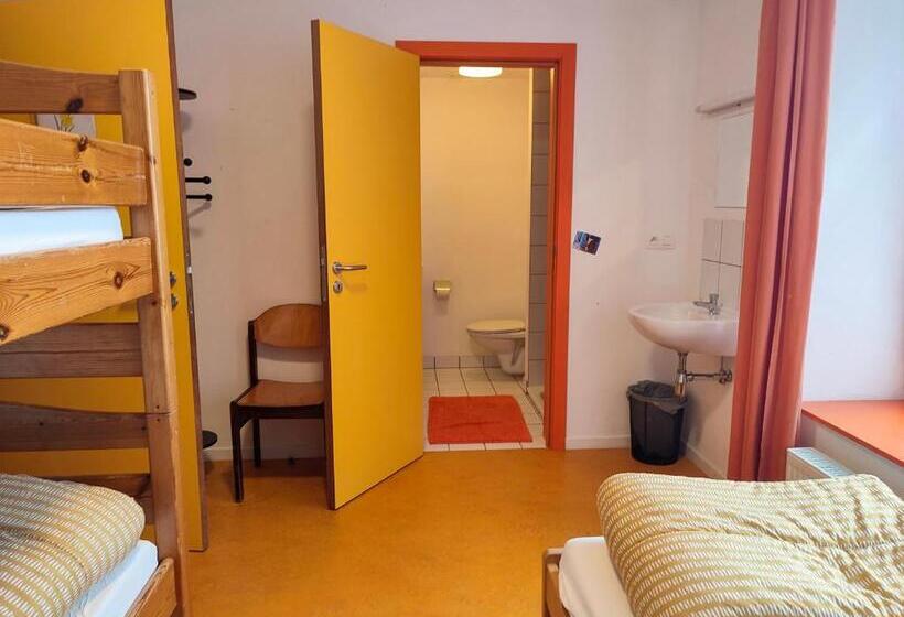 Номер Стандарт Трехместный, Le Fagotin   Youth Hostel