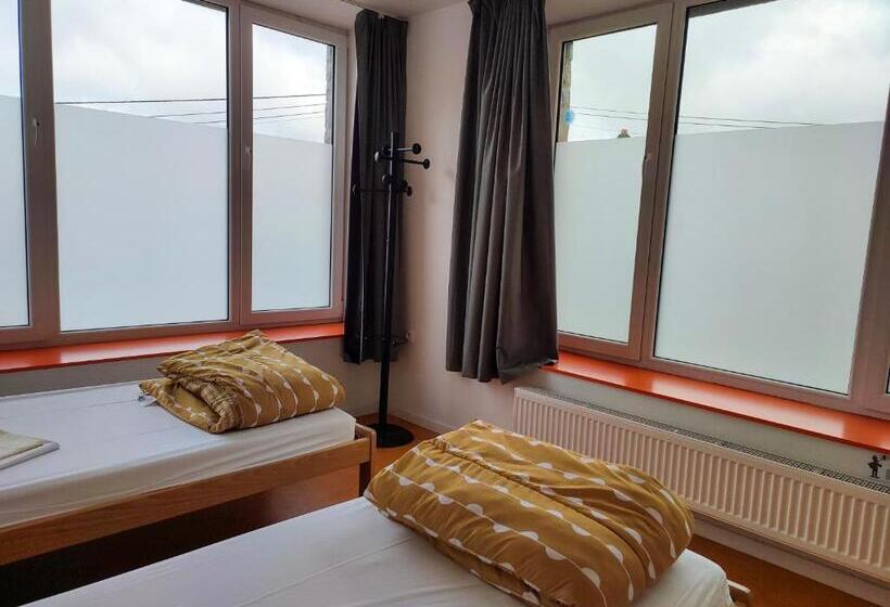 Номер Стандарт, Le Fagotin   Youth Hostel