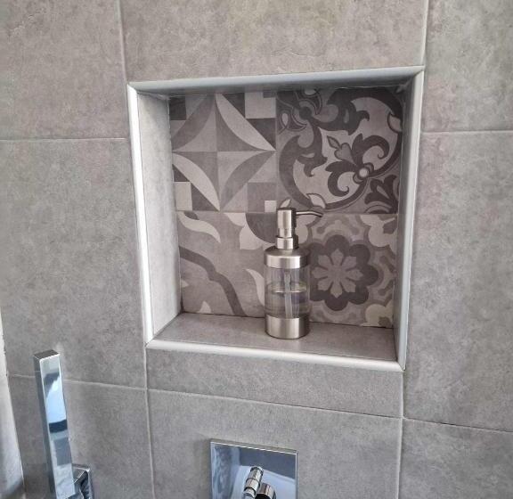 Quarto Estandar, Corte Del Fuin