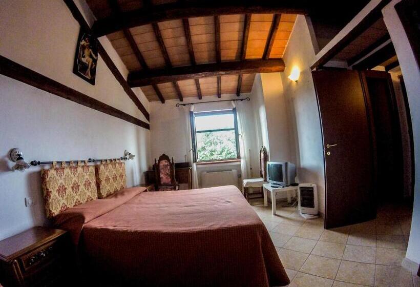 Apartamento 1 Dormitório com Sacada, Villa Enli