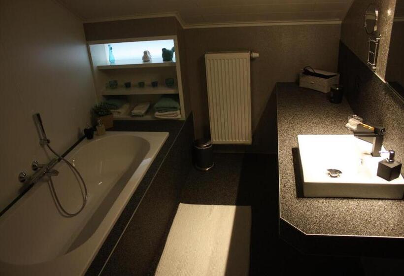 اتاق استاندارد, B&b Au Coin Des Sources