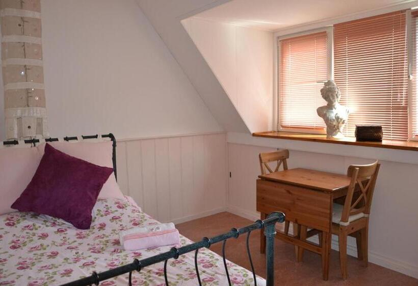 اتاق استاندارد, B&b Macbed Checkin Time 1700 1800 Or Request Before You Book