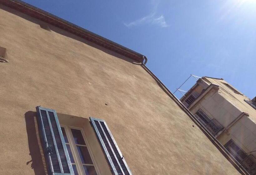 اتاق استاندارد, La Maison D Odette