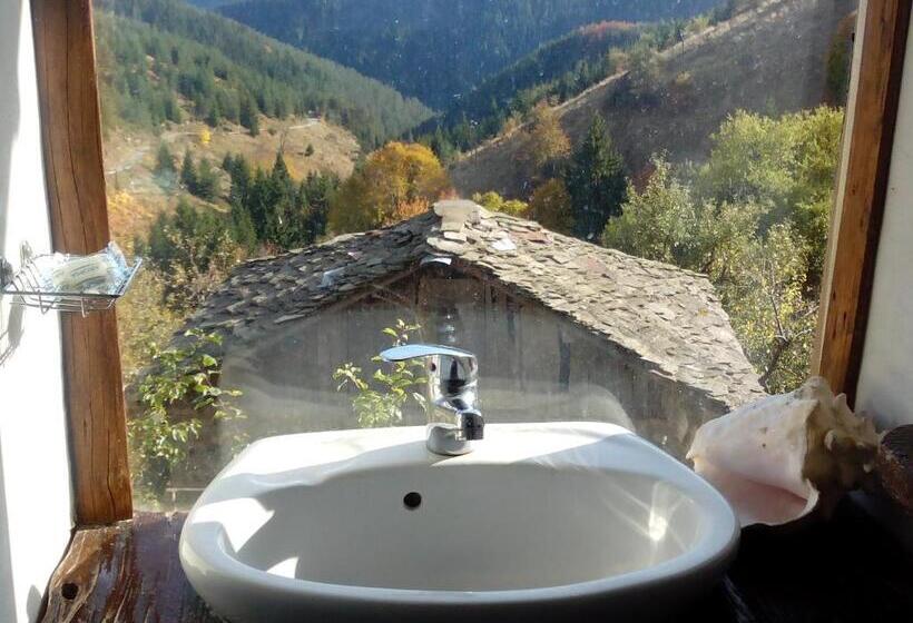 Люкс, Zornica Guest House