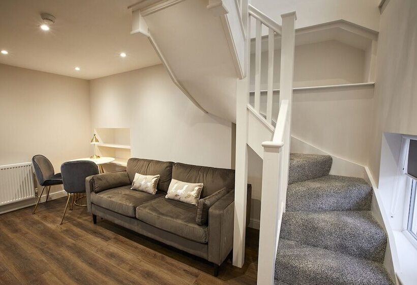 Студия Superior, Three Cranes Serviced Apartments