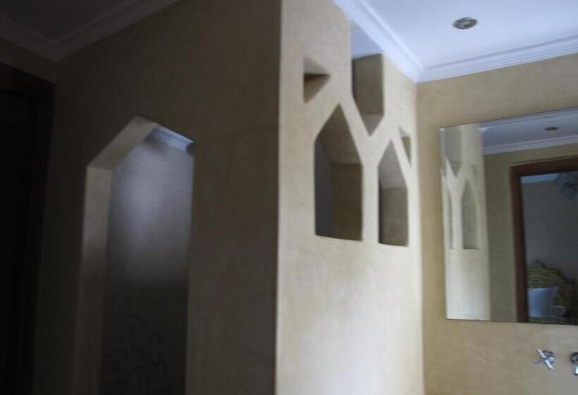 Quarto Estandar, Dar Chams Tanja