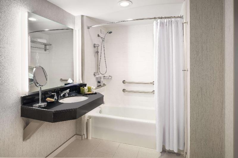 اتاق استاندارد برای معلولان, Hilton Richardson Dallas
