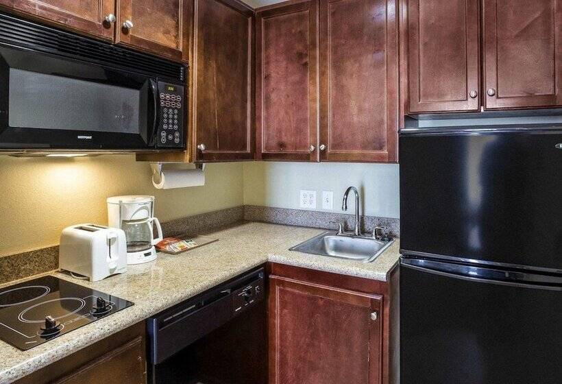 스위트, Mainstay Suites Houma