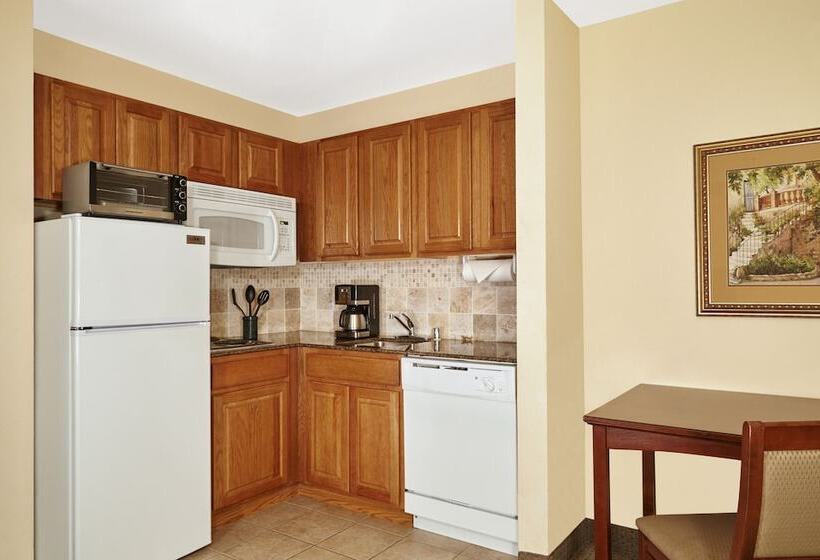 Студия Стандарт, Staybridge Suites Milwaukee Airport South, An Ihg