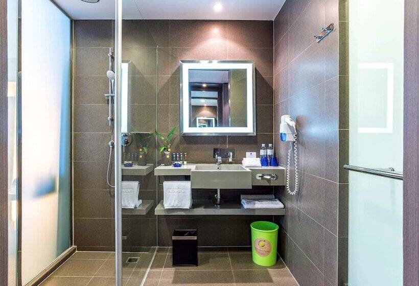 اتاق پرمیوم, Four Points by Sheraton Bangkok Ploenchit