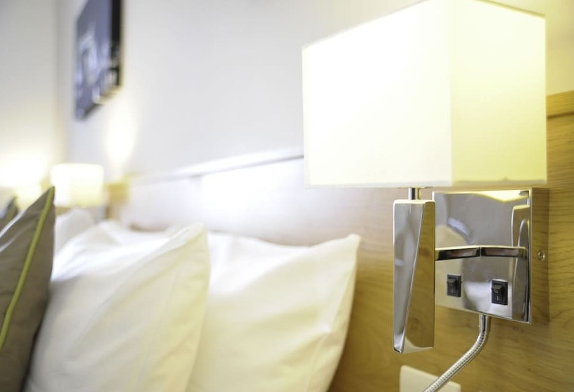 Семейный Номер, Kings Cross Inn