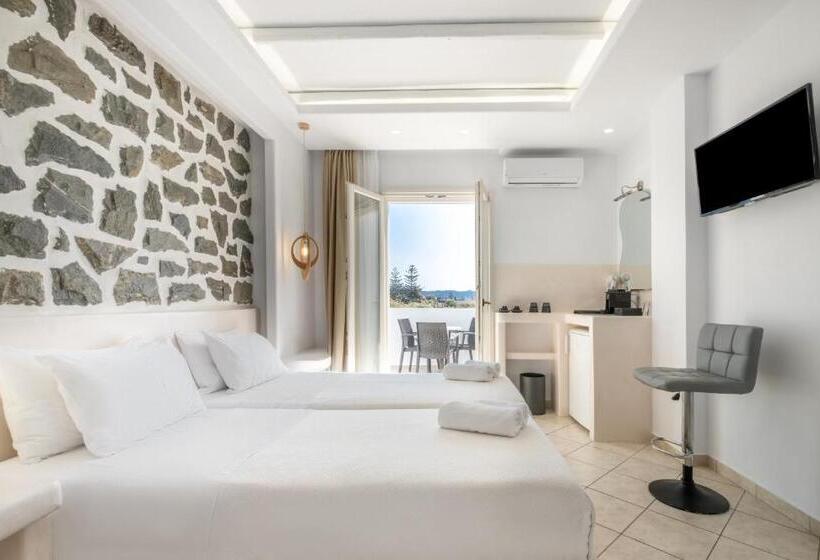 اتاق سوپریور با چشم‌انداز استخر, Liana Beach Hotel & Spa