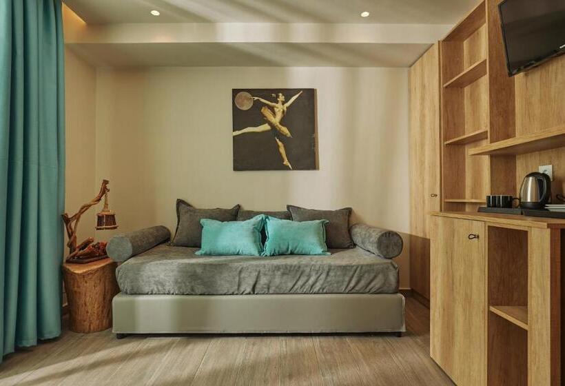 سوییت لوکس, Iniohos Zante Hotel & Suites