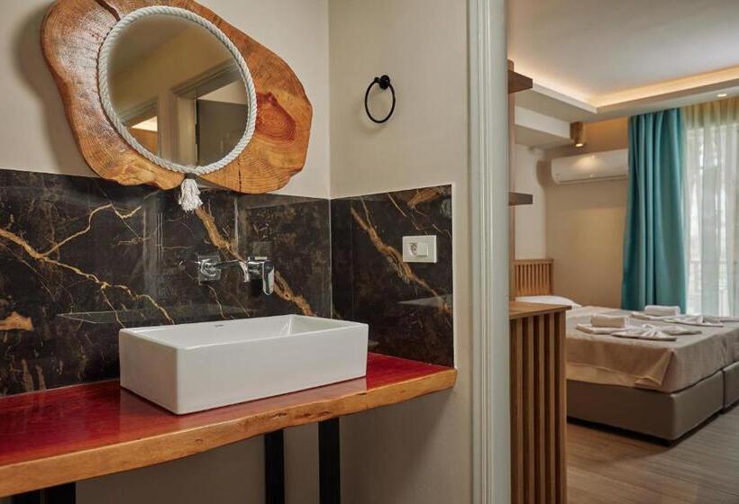 اتاق سوپریور خانوادگی, Iniohos Zante Hotel & Suites