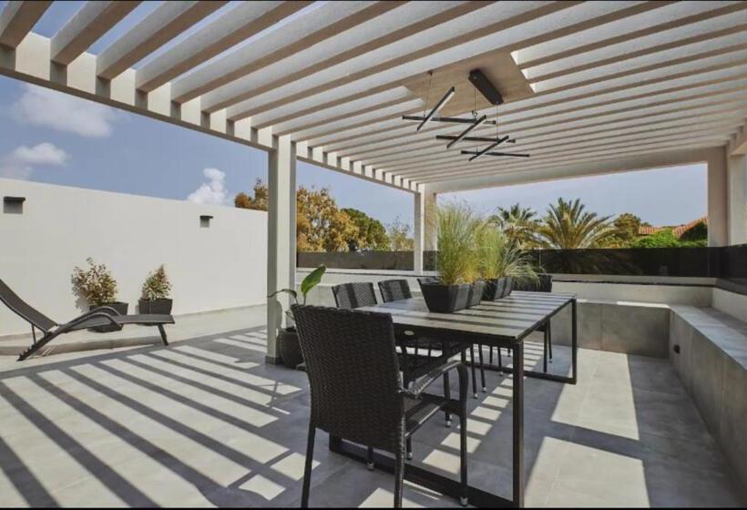 سوئیت با بالکن, Iniohos Zante Hotel & Suites