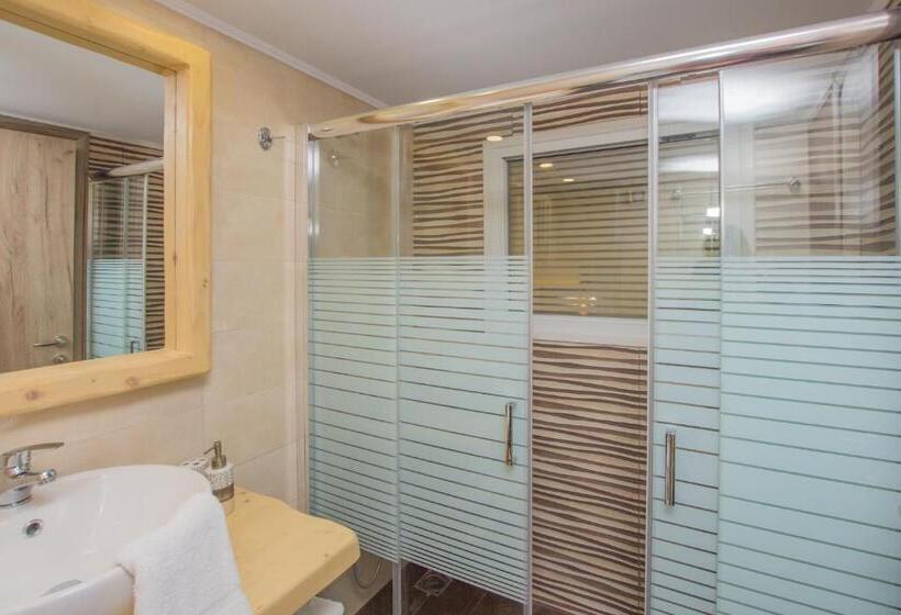 اتاق لوکس, Iniohos Zante Hotel & Suites