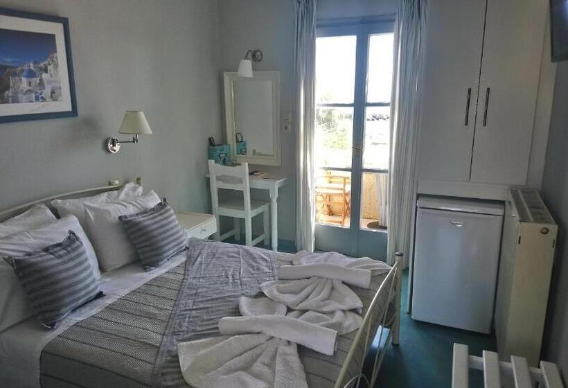 اتاق استاندارد با بالکن و چشم‌انداز دریا, Nostos Beach