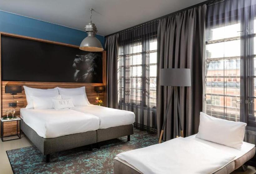 اتاق لوکس سه تخته, Nyx Hotel Prague By Leonardo Hotels