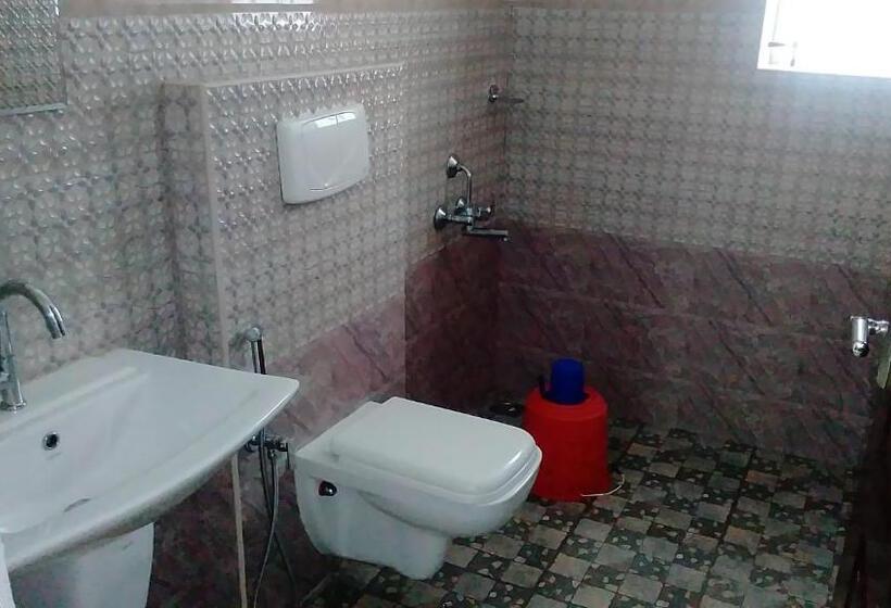 Suíte Familiar, Indraprastha Tourist Home