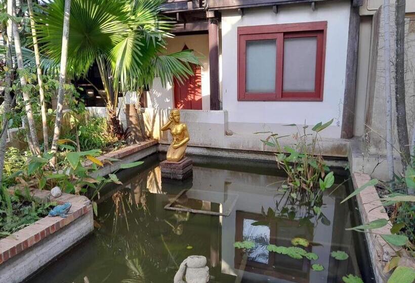 اتاق سوپریور, Ayutthaya Garden River Home