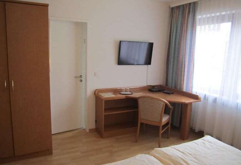 Номер Стандарт, Fährhaus