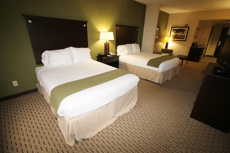 Люкс Кровать Кинг, Holiday Inn Express Hotel & Suites Opelika Auburn, An Ihg