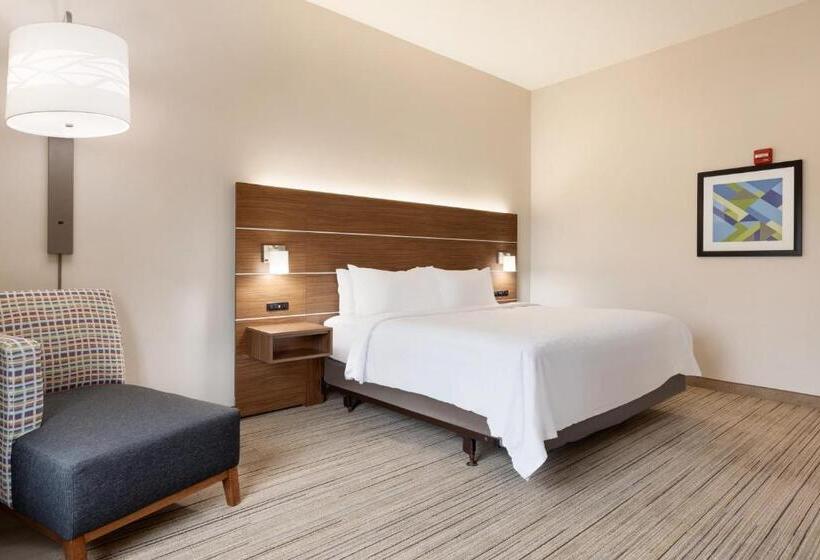 Люкс Адаптированный для Инвалидов, Holiday Inn Express Hotel & Suites Opelika Auburn, An Ihg