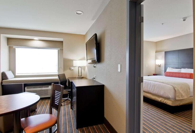 Family Suite, Best Western Plus Woodstock Inn & Suites