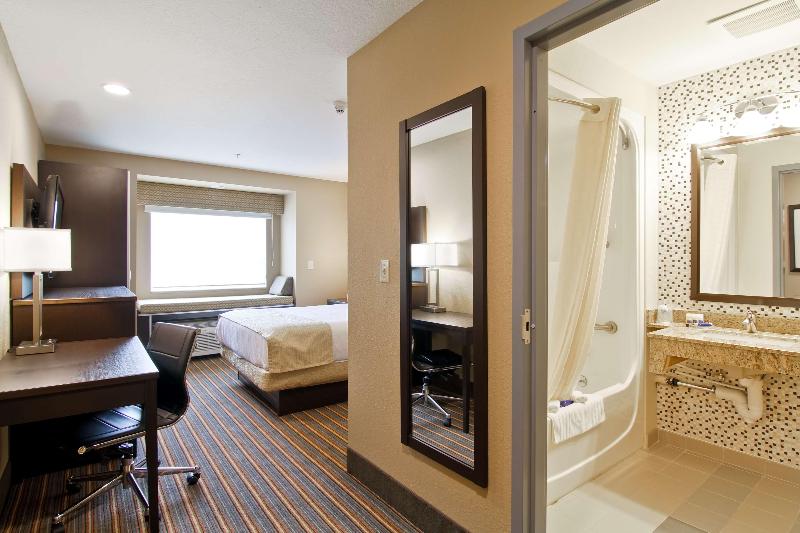 Стандартный Номер Кровать Кинг, Best Western Plus Woodstock Inn & Suites