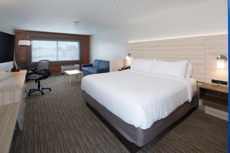 Люкс Адаптированный для Инвалидов, Holiday Inn Express Hotel & Suites Bay City, An Ihg