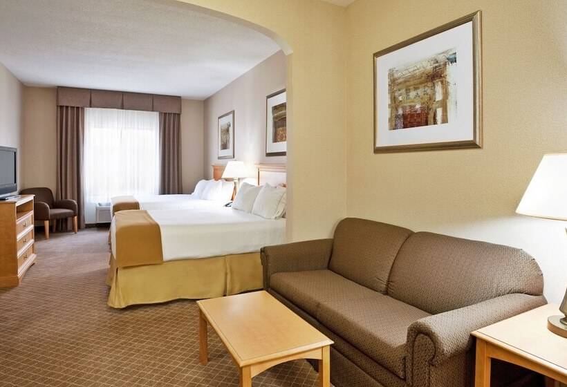 Люкс, Holiday Inn Express Hotel & Suites Chesterfield   Selfridge Area, An Ihg