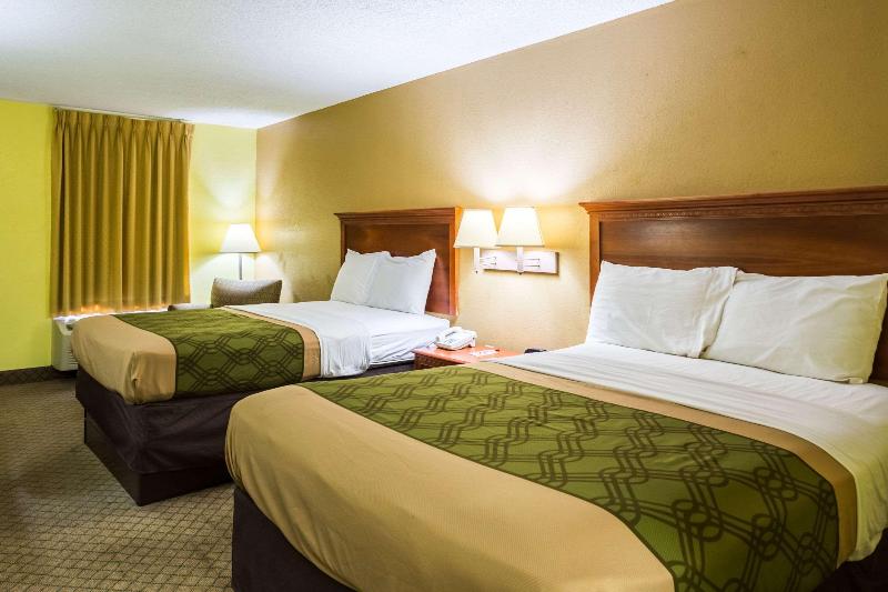Люкс Кровать Кинг, Holiday Inn Express Hotel & Suites El Dorado, An Ihg