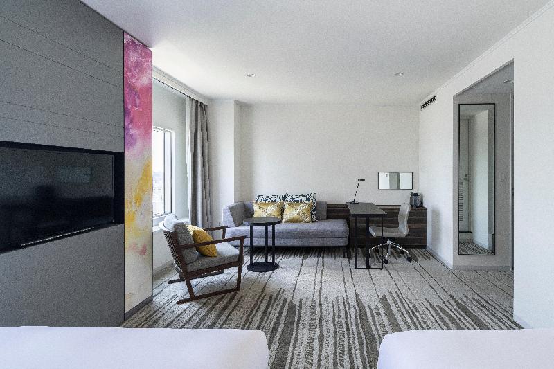장애인을 위한 킹사이즈 침대 스탠다드 룸, Holiday Inn Express & Suites   Grenada, An Ihg
