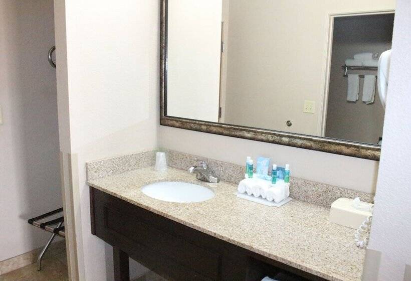 اتاق اجرایی, Holiday Inn Express Kansas City Liberty Missouri, An Ihg