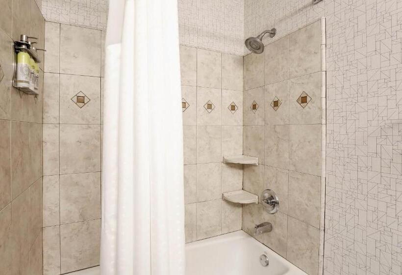 스탠다드 룸 킹사이즈 침대, Holiday Inn Express Lancaster, An Ihg