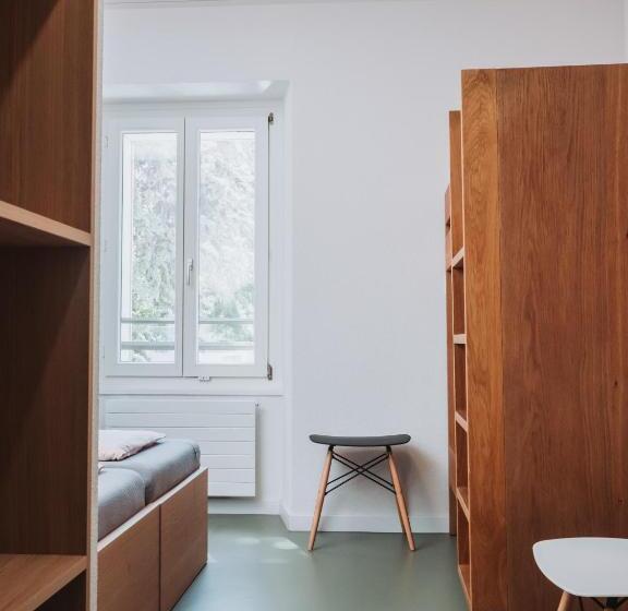 اتاق استاندارد چهارنفره با سرویس بهداشتی مشترک, Montreux Youth Hostel